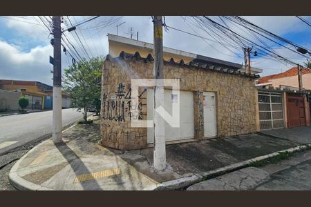 Fachada de casa à venda com 4 quartos, 160m² em Vila Rio Branco, São Paulo