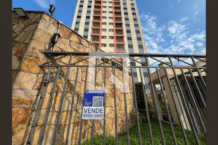Fachada + plaquinha de apartamento para alugar com 2 quartos, 63m² em Santo Antônio, São Caetano do Sul