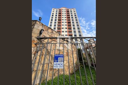 Fachada + plaquinha de apartamento para alugar com 2 quartos, 63m² em Santo Antônio, São Caetano do Sul