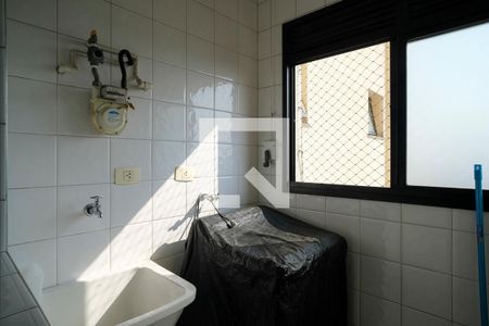 Área de serviço de apartamento para alugar com 2 quartos, 63m² em Santo Antônio, São Caetano do Sul