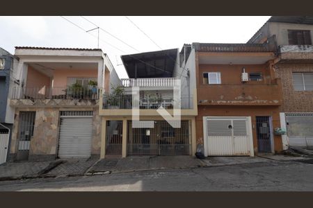 Fachada de casa à venda com 3 quartos, 389m² em Vila Nhocuné, São Paulo