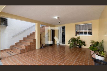 Garagem de casa à venda com 3 quartos, 389m² em Vila Nhocuné, São Paulo