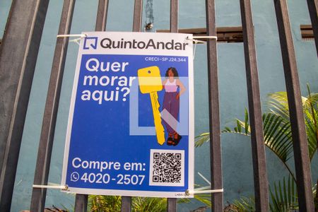 Plaquinha instalada LHSW-124 de casa à venda com 5 quartos, 205m² em Brooklin, São Paulo