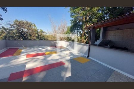 Casa de Condomínio à venda com 3 quartos, 240m² em Jardim Vitoria Regia (Zona Oeste), São Paulo