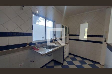Casa de Condomínio à venda com 3 quartos, 240m² em Jardim Vitoria Regia (Zona Oeste), São Paulo