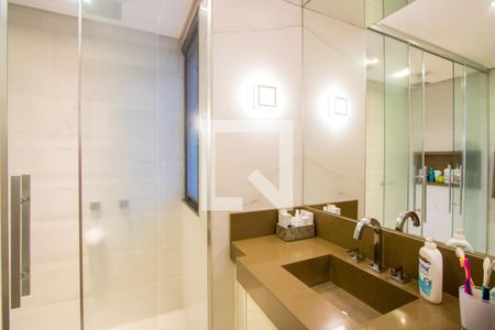 Banheiro da Suíte de apartamento à venda com 3 quartos, 142m² em Jardim Bela Vista, Santo André
