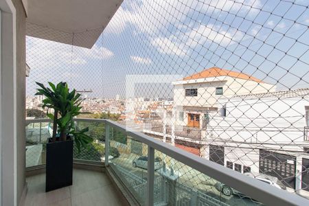 Sacada suíte 1 de casa para alugar com 3 quartos, 310m² em Vila Gustavo, São Paulo