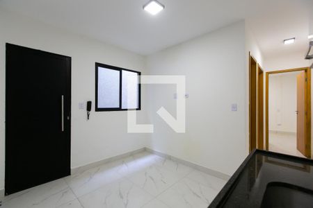 Sala/Cozinha de apartamento para alugar com 2 quartos, 30m² em Vila Campanela, São Paulo