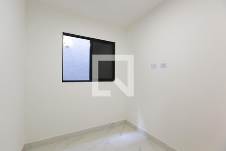 Quarto 1 de apartamento para alugar com 2 quartos, 30m² em Vila Campanela, São Paulo