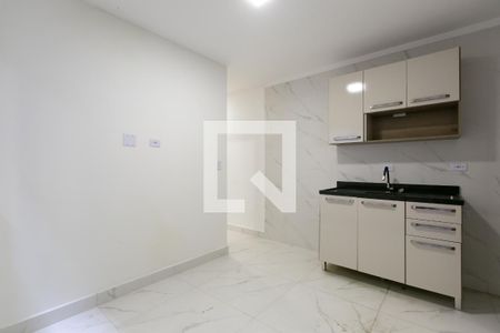 Sala/Cozinha de apartamento para alugar com 2 quartos, 30m² em Vila Campanela, São Paulo