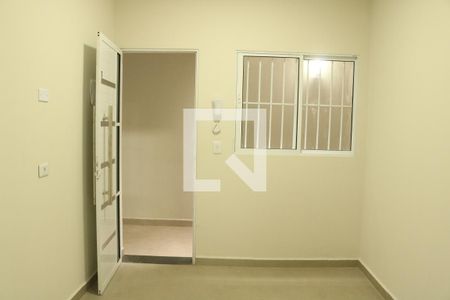 Sala/Cozinha/Área de Serviço de apartamento para alugar com 2 quartos, 40m² em Bom Retiro, São Paulo