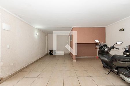 Garagem de casa à venda com 3 quartos, 220m² em Jardim Aeroporto, São Paulo