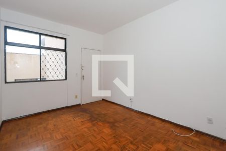 Sala de apartamento para alugar com 2 quartos, 70m² em Planalto, Belo Horizonte