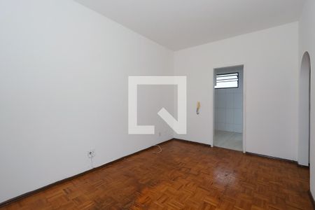 Sala de apartamento para alugar com 2 quartos, 70m² em Planalto, Belo Horizonte
