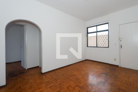 Sala de apartamento para alugar com 2 quartos, 70m² em Planalto, Belo Horizonte