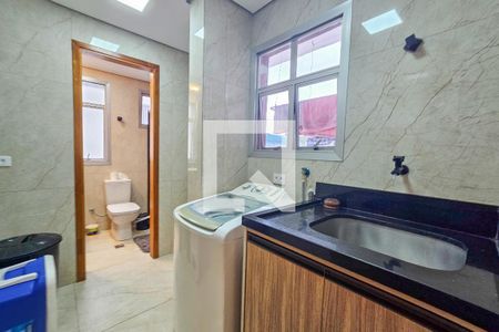 Área de serviço de apartamento para alugar com 3 quartos, 130m² em Jardim Três Marias, Guarujá