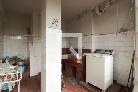 Área de Serviço de casa para alugar com 4 quartos, 400m² em Jardim São Paulo, São Paulo