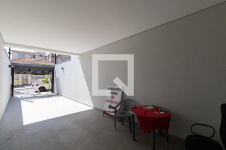 Garagem de casa à venda com 3 quartos, 165m² em Vila Granada, São Paulo