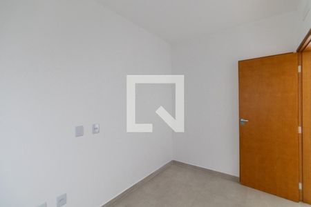 Suíte 2 de casa à venda com 3 quartos, 165m² em Vila Granada, São Paulo