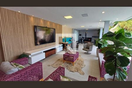 Casa à venda com 3 quartos, 400m² em São Francisco, Niterói