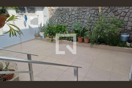 Casa à venda com 3 quartos, 400m² em São Francisco, Niterói