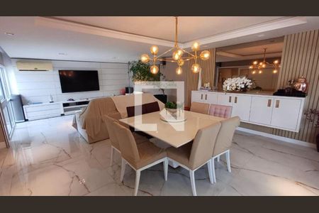 Casa à venda com 3 quartos, 400m² em São Francisco, Niterói