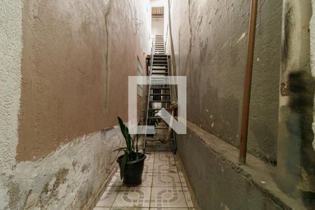 Corredor lateral de casa à venda com 4 quartos, 200m² em Vila Medeiros, São Paulo