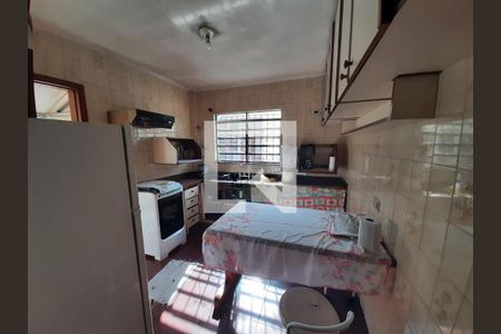 Casa à venda com 3 quartos, 136m² em Jardim Bonfiglioli, São Paulo