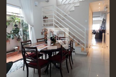 Casa à venda com 3 quartos, 217m² em Vila Sonia, São Paulo