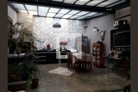 Casa à venda com 3 quartos, 217m² em Vila Sonia, São Paulo