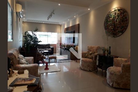 Casa à venda com 3 quartos, 217m² em Vila Sonia, São Paulo