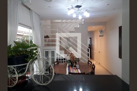 Casa à venda com 3 quartos, 217m² em Vila Sonia, São Paulo