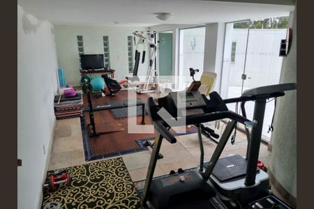 Casa à venda com 4 quartos, 700m² em Parque dos Principes, São Paulo