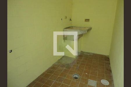 Casa à venda com 3 quartos, 160m² em Vila Tiradentes, São Paulo