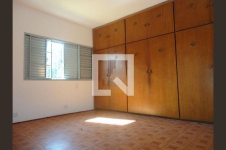 Casa à venda com 3 quartos, 160m² em Vila Tiradentes, São Paulo