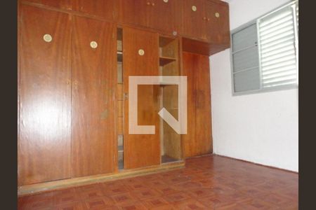 Casa à venda com 3 quartos, 160m² em Vila Tiradentes, São Paulo