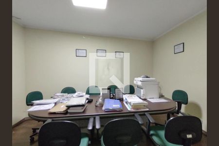 Casa à venda com 4 quartos, 300m² em Jardim Bonfiglioli, São Paulo