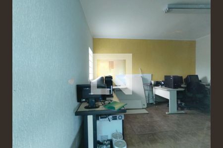 Casa à venda com 4 quartos, 300m² em Jardim Bonfiglioli, São Paulo