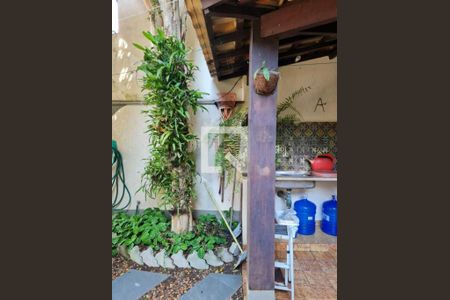 Casa à venda com 3 quartos, 250m² em Vila Universitaria, São Paulo