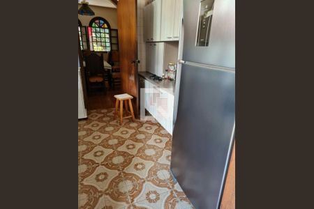 Casa à venda com 3 quartos, 250m² em Vila Universitaria, São Paulo
