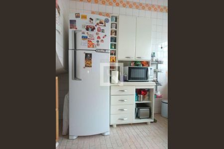 Casa à venda com 2 quartos, 100m² em Vila Gomes, São Paulo