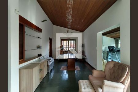 Casa à venda com 3 quartos, 330m² em Parque dos Principes, São Paulo