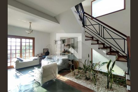 Casa à venda com 3 quartos, 330m² em Parque dos Principes, São Paulo