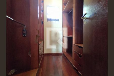 Casa à venda com 3 quartos, 330m² em Parque dos Principes, São Paulo