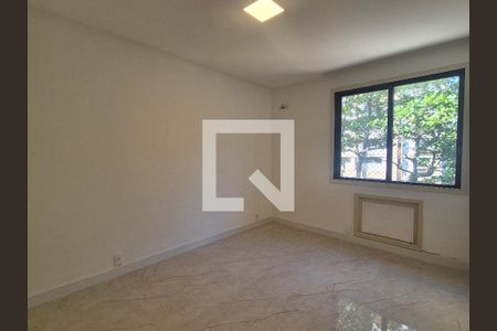 Quarto 1 de apartamento à venda com 3 quartos, 130m² em Barra da Tijuca, Rio de Janeiro