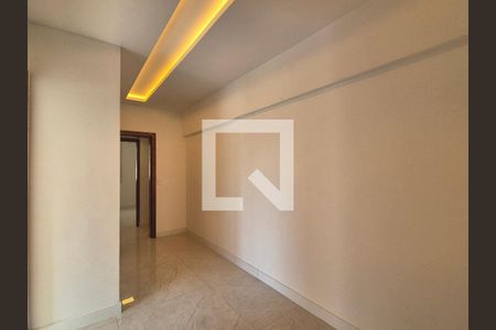Closet da suíte de apartamento para alugar com 3 quartos, 130m² em Barra da Tijuca, Rio de Janeiro