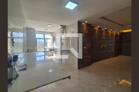 Cozinha de apartamento para alugar com 3 quartos, 130m² em Barra da Tijuca, Rio de Janeiro