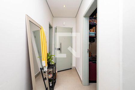 Corredor de apartamento à venda com 2 quartos, 65m² em Bela Vista, São Paulo