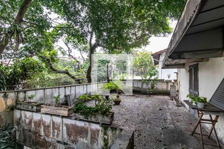 Varanda de casa à venda com 4 quartos, 320m² em Vila Sonia, São Paulo