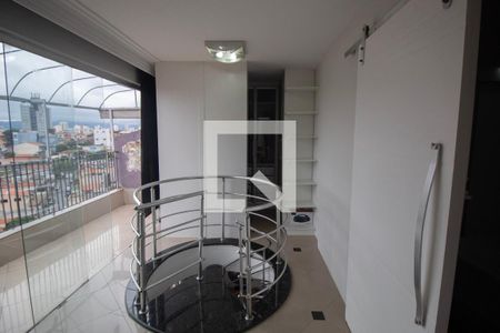 Escada de apartamento à venda com 2 quartos, 140m² em Vila Guilherme, São Paulo